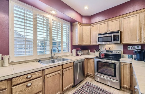 Littleton House | Charming 2-bedroom townhome with WiFi, AC in adorable Littleton