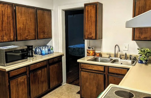 Near Eastside House | Charming 2-bedroom house in enchanting Indianapolis, near downtown and Irvington