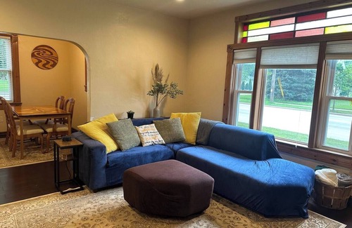 Little Chute House | Charming 2-bedroom house in welcoming Little Chute