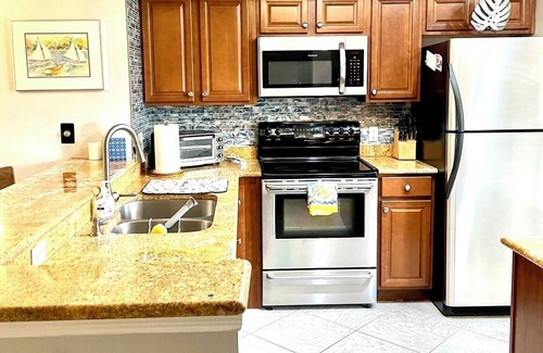 Marco Island Condo | Charming 2-bedroom condo in phenomenal Marco Island 🏝️