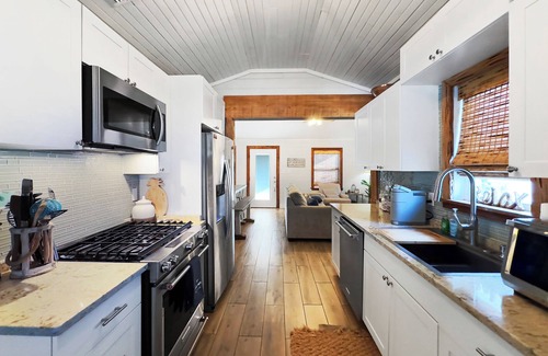 Mexico Beach House | Charming 2-bedroom house in peaceful Mexico Beach -GORGEOUS sunsets