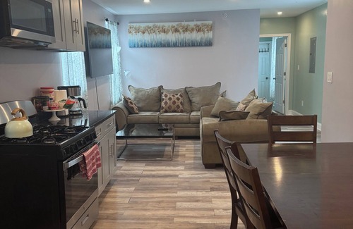 West Philadelphia Apartment | Charming 2-bedroom apartment with WiFi, AC in delightful Philadelphia