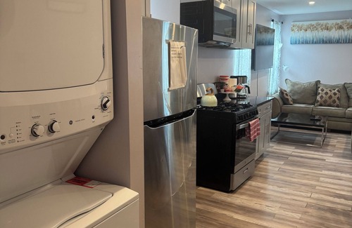 West Philadelphia Apartment | Charming 2-bedroom apartment with WiFi, AC in delightful Philadelphia