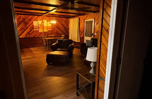 Springville Cabin | Charming 2-bedroom cabin in Springville with over an acre yard! Very peaceful!