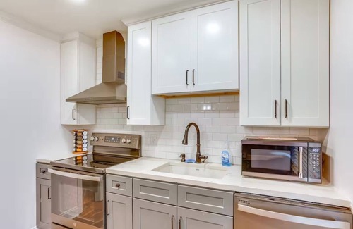 Valley Green House | Charming 2-bedroom townhome in Valley Green with WiFi