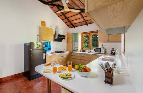 Madikeri Villa | Charming 2-bedroom villa in beautiful Biligeri with WiFi