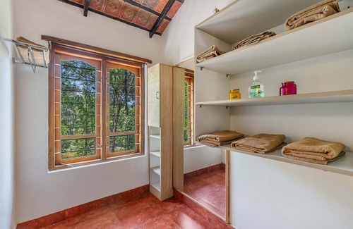 Madikeri Villa | Charming 2-bedroom villa in beautiful Biligeri with WiFi