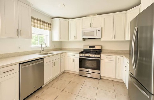 North Central House | Charming 2-bedroom with WiFi and AC in delightful Pasadena