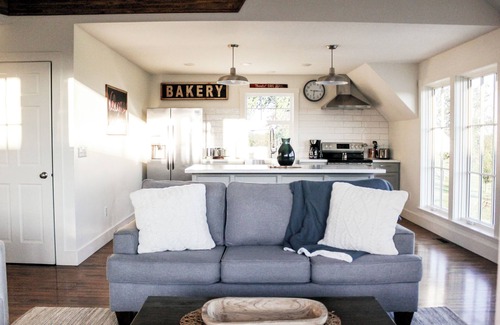 Rolla House | Charming 2-bedroom with, WiFi in peaceful Rolla
