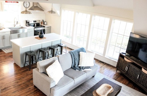 Rolla House | Charming 2-bedroom with, WiFi in peaceful Rolla