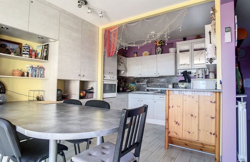 Carnon-Plage Apartment | "Charming 2-BR Apt with Terrace, Garage, Near Beach and Port"