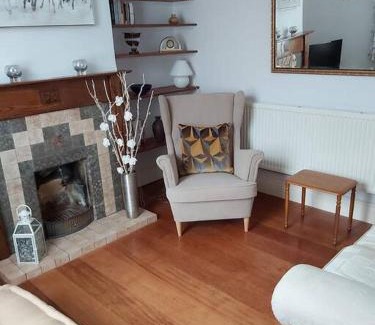 Southville House | Charming 2 double bed cottage style house