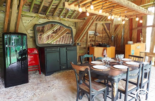 Montenay Cottage | Charming 2-Person Cottage with Garden & Shared Amenities in Montenay