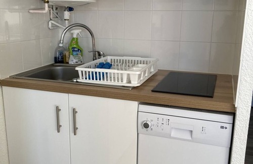 Eclose-Est Apartment | Charming 2-room apt in Alpe d'Huez, 4 people, south-facing balcony, ski locker