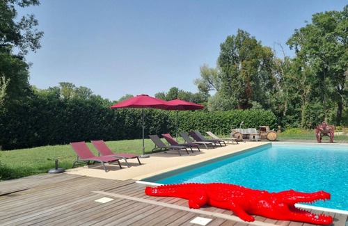 Mornand-en-Forez Cottage | Charming 27m² Barrel: Heated Pool, Mini-Farm, Modern Amenities, Scenic 6-Hectare Property