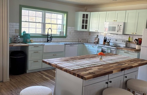 Renovo House | Charming 2bd 2bth house with AC, Wi-Fi in enchanting Renovo, Pa.