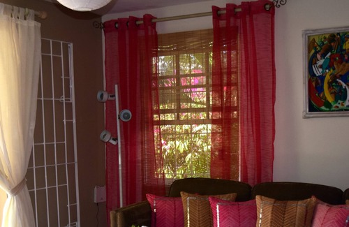 Garrison Historic Area House | Charming 2bdr. Duplex South Coast