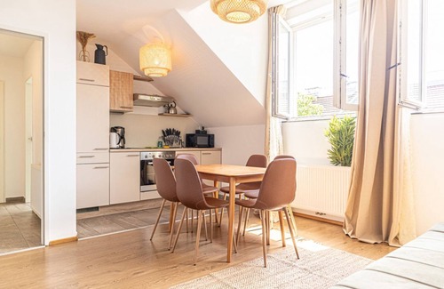 Vienna Apartment | Charming 2BR+1LR Apt. Modern Design @Donaustadt