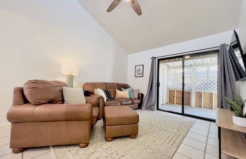 Gilbert Condo | Charming 2BR/2BA Retreat in Quiet Gilbert Neighborhood - Near Vibrant Downtown!