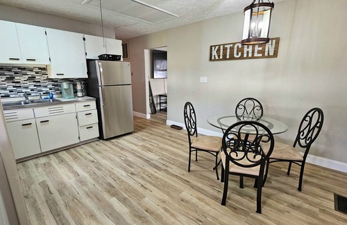 Brownsburg House | Charming 3-Bdrm Home in Brownsburg with Game Room, Yard & Fast WiFi DOG friendly