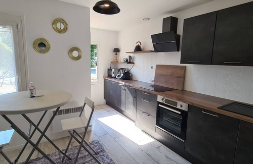 Ouzouer-sur-Loire Cottage | "Charming 3-Bedroom Cottage with Jacuzzi, Near Loire and Forest, Ouzouer-sur-Loire"