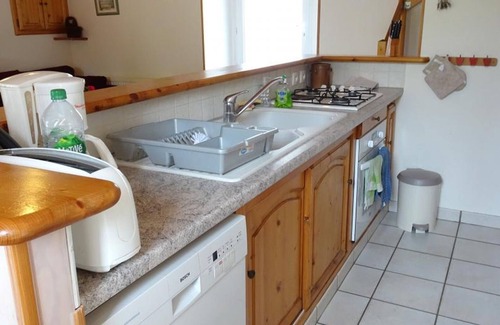 Tamerville Cottage | Charming 3-Bed Cottage in Tamerville with Fireplace, Garden, and WiFi