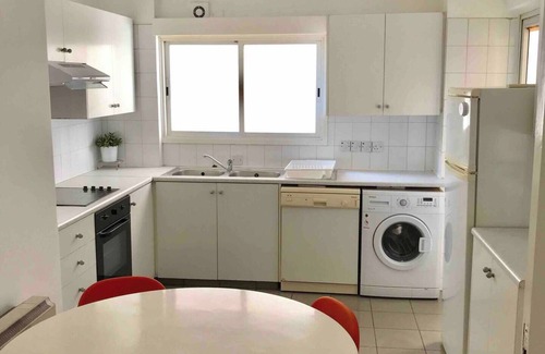 Egkomi Apartment | Charming 3-bedroom apartment with AC, WiFi in delightful Egkomi Lefkosias