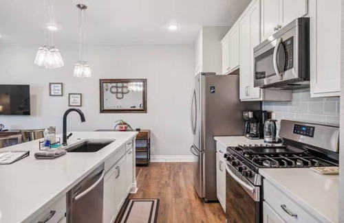Commerce City House | Charming 3-bedroom townhome with AC, WiFi in enjoyable Commerce City
