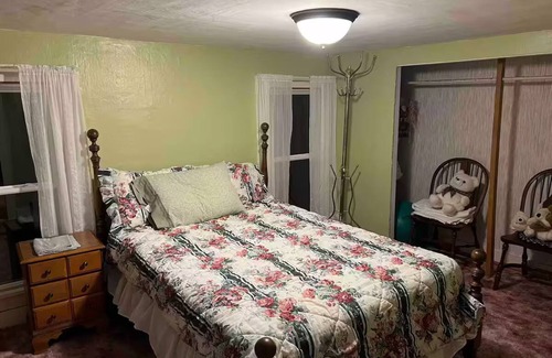 Millerton Other | Charming 3-bedroom farmhouse with WiFi, AC in wonderful North Central PA