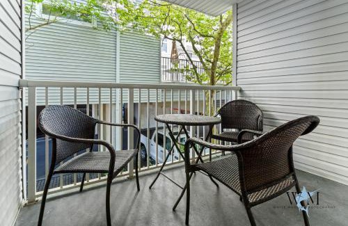 Ocean City Apartment | Charming 3-Bedroom, 2-Bathroom Townhouse Perfectly Located Near the Boardwalk