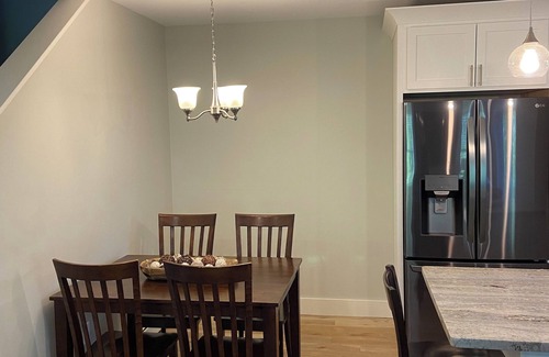 Yarmouth Condo | Charming 3-bedroom 3-bath condo with WiFi, in quaint Yarmouth