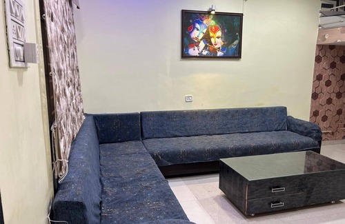 Indore House | Charming 3-bedroom bungalow with AC and WiFi in Indore