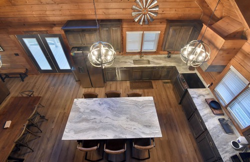 Albany Cabin | Charming 3-bedroom cabin in fabulous Leesburg with AC, WiFi