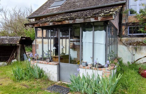 Theillay Cottage | Charming 3-Bedroom Cottage in Sologne Forest with Modern Amenities and Scenic Views
