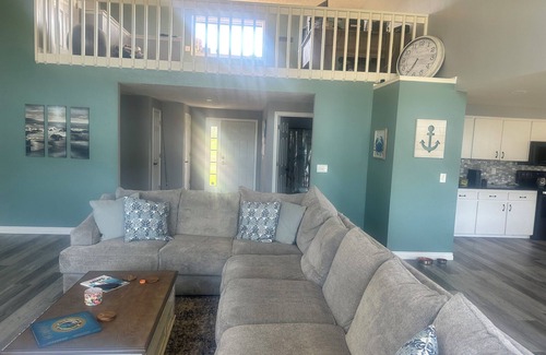 Cathlamet House | Charming 3-bedroom house with AC, WiFi in gorgeous Cathlamet waterfront home