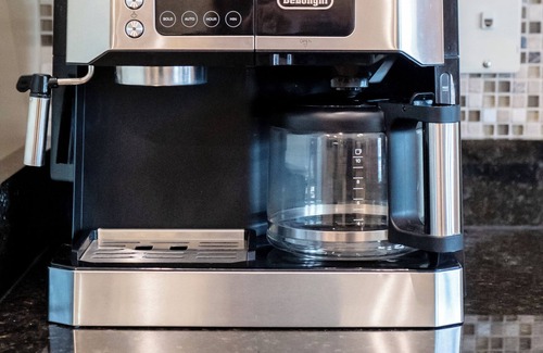 Anderson House | Charming 3-bedroom house with AC and WiFi in Anderson Golf/Wedding Venue Nearby