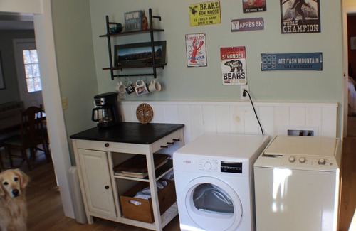 South Chatham House | Charming 3-bedroom house with AC, WiFi, Sauna and Hot tub in fabulous Fryeburg