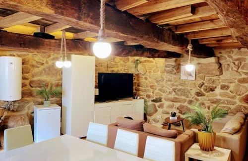 Montalegre House | Charming 3 Bedroom House in Tourém, Portugal