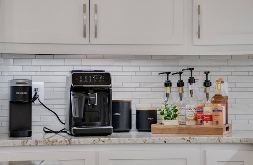 Appling House | Charming 3-bedroom house in amazing Appling with outdoor kitchen, WiFi