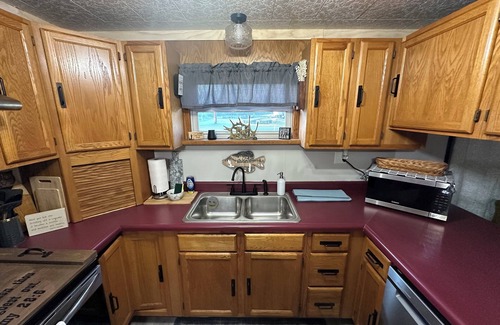 Everett House | Charming 3-bedroom house in small town of Everett PA