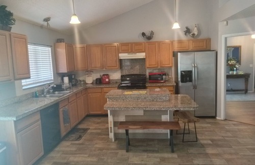 Fairvilla House | Charming 3-bedroom house with WiFi and AC in enchanting Orlando