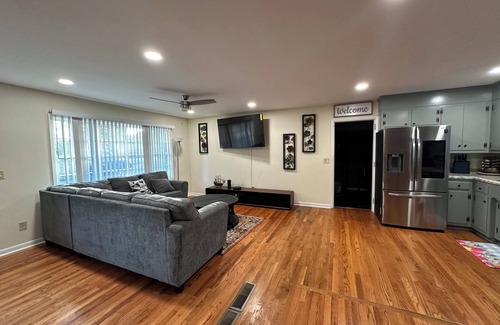 Athens House | Charming 3-bedroom house in Athens with WiFi and AC