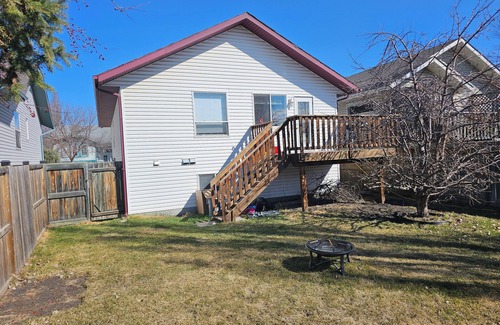 Red Deer House | Charming 3 bedroom in Lancaster