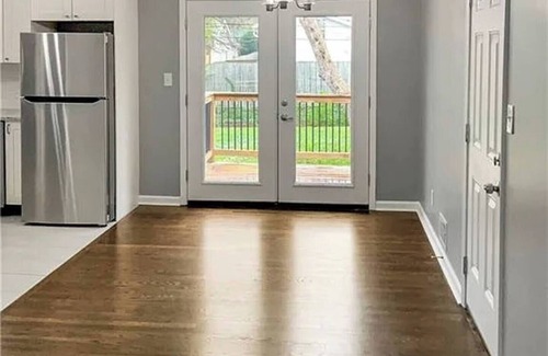 Overland Park House | Charming 3-bedroom house in nice Overland Park with AC, WiFi