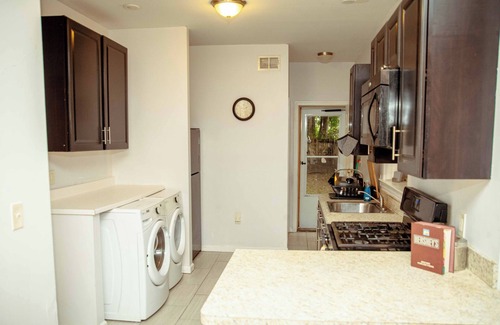 Germantown House | Charming 3-bedroom house in Philadelphia with Central Air and WiFi