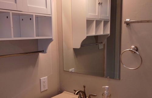 White Stone House | Charming 3-bedroom house in pleasant Spartanburg with AC, WiFi.