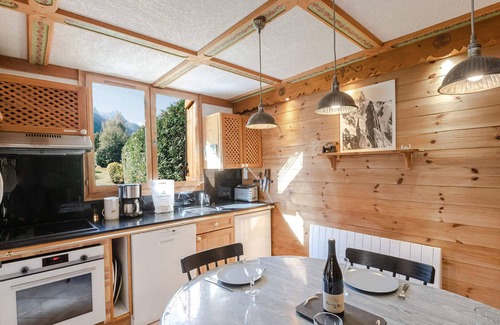 Les Praz-de-Chamonix Apartment | Charming 3-Star Duplex with Garden Terrace in Chamonix - Sleeps 4