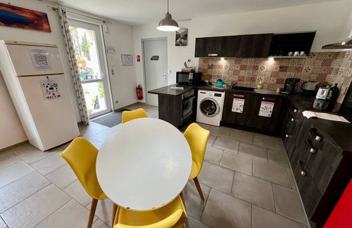 Lussac-les-Chateaux House | Charming 3 bedroom house