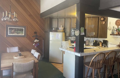 Mammoth Lakes Condo | Charming 3-Story Condo in the Heart of Mammoth!