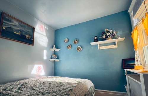Hudson Apartment | Charming 3B2B apartment with In-Unit laundry in the center of marvelous Hudson